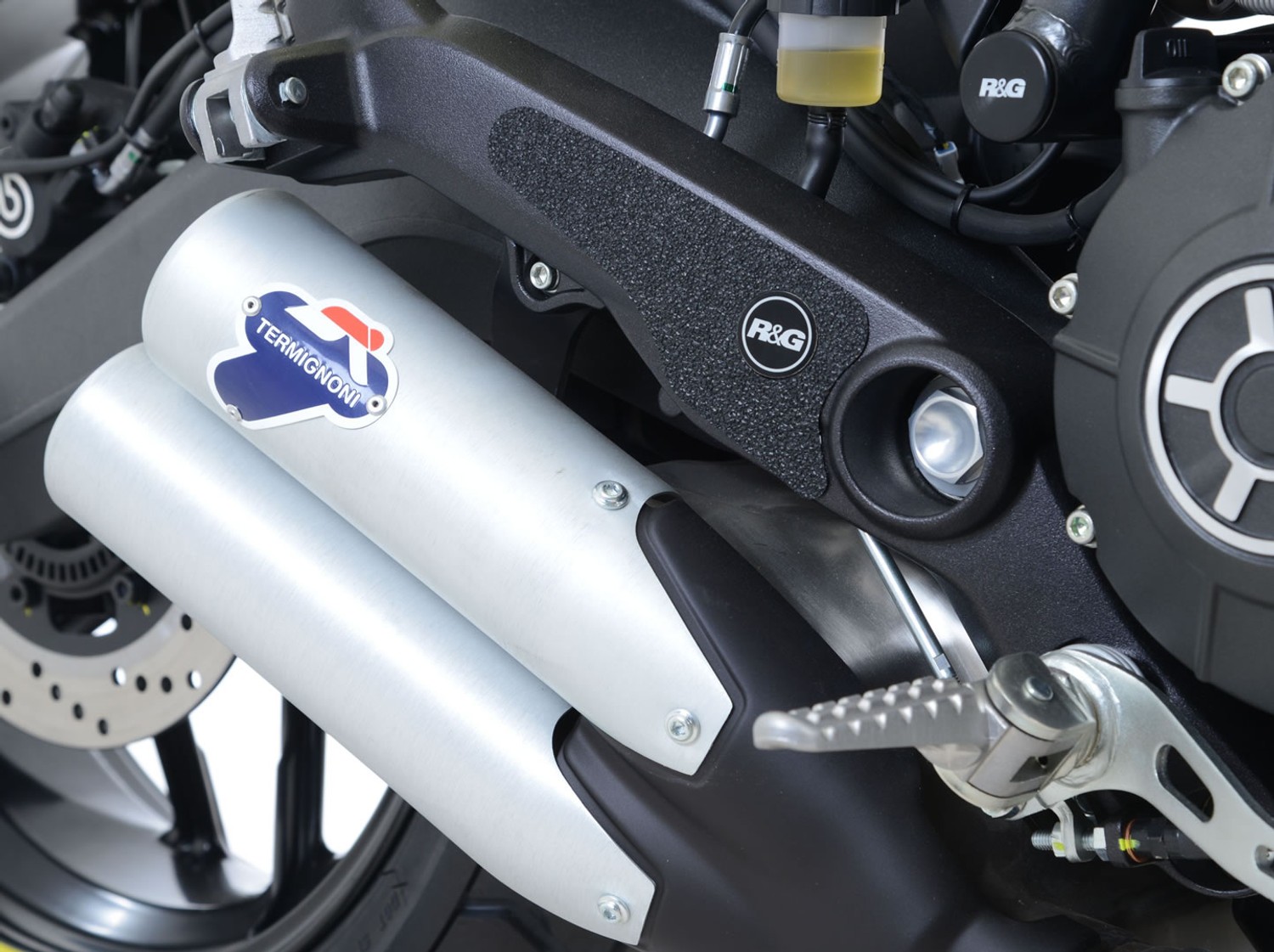 R&G Racing Boot Guard 2-piece (one on each heel plate) for KTM 125 Duke '17-'22 R&G Racing Boot Guard 2-piece (one on each heel plate) for KTM 125 Duke '17-'22